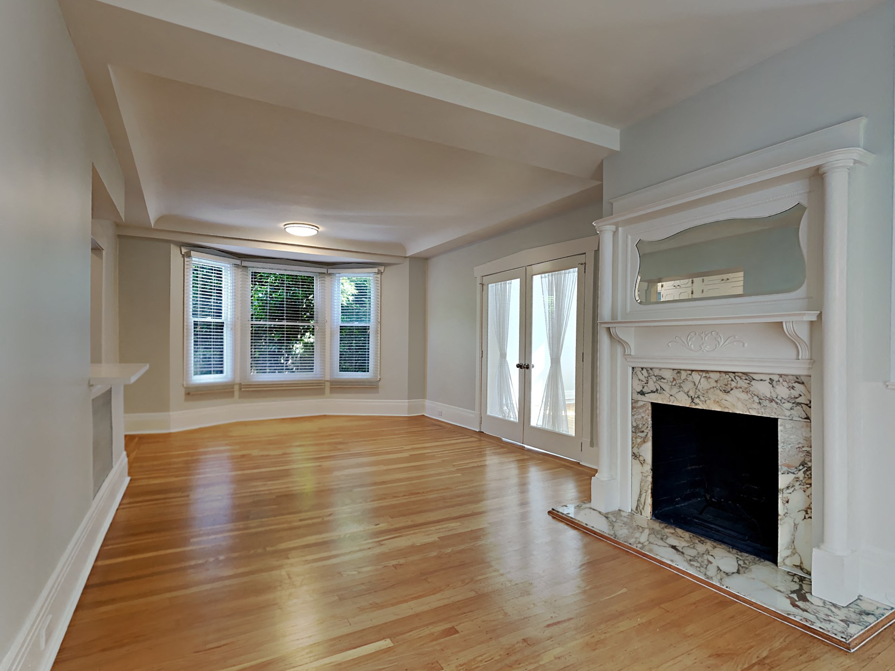 704 Bush St photo 4